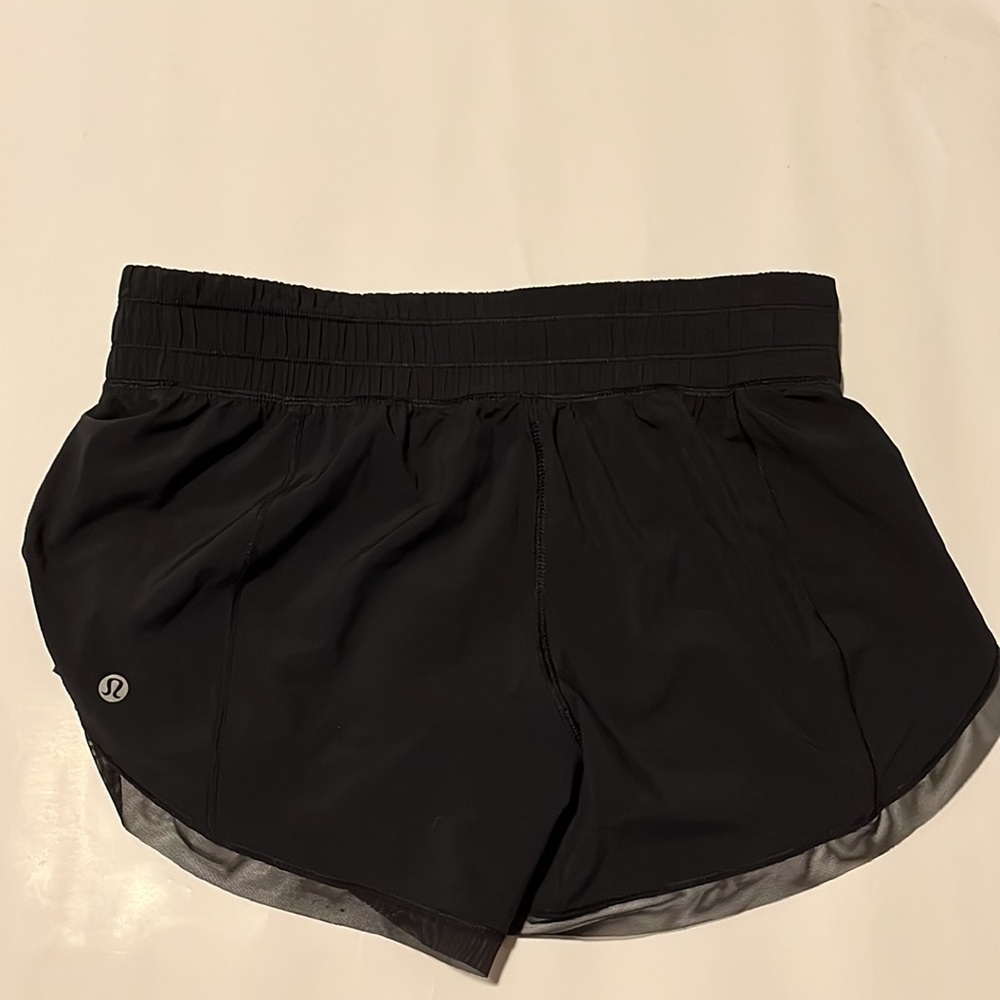 Lululemon shorts size 6